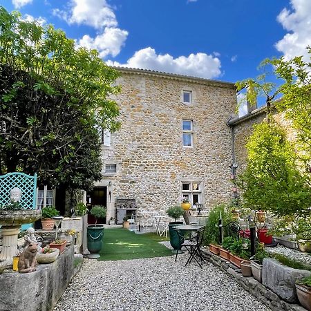 Le Manoir Du Raveyron Hotel Vallon-Pont-dʼArc Exterior foto